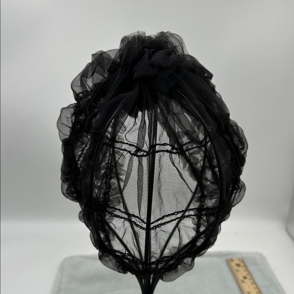 Vintage Gorgeous Ruffled Rosette Tulle Coiffure Hair Protector or Decoration - Picture 6 of 8